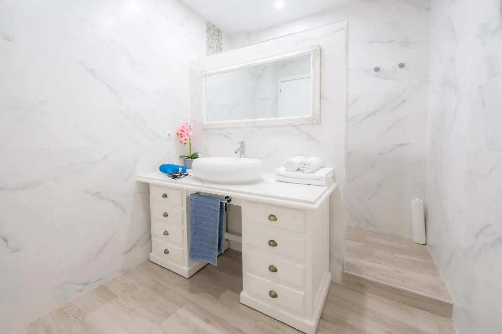 Gelvesturist 2 Free Parking Apartman